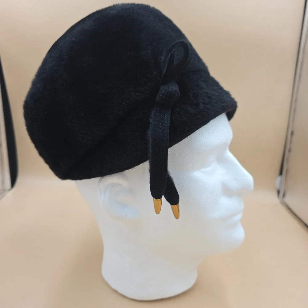 Marche Exclusive 60s Style Cloche Black Fur Felt Gold Tip Tassels Vintage Hat